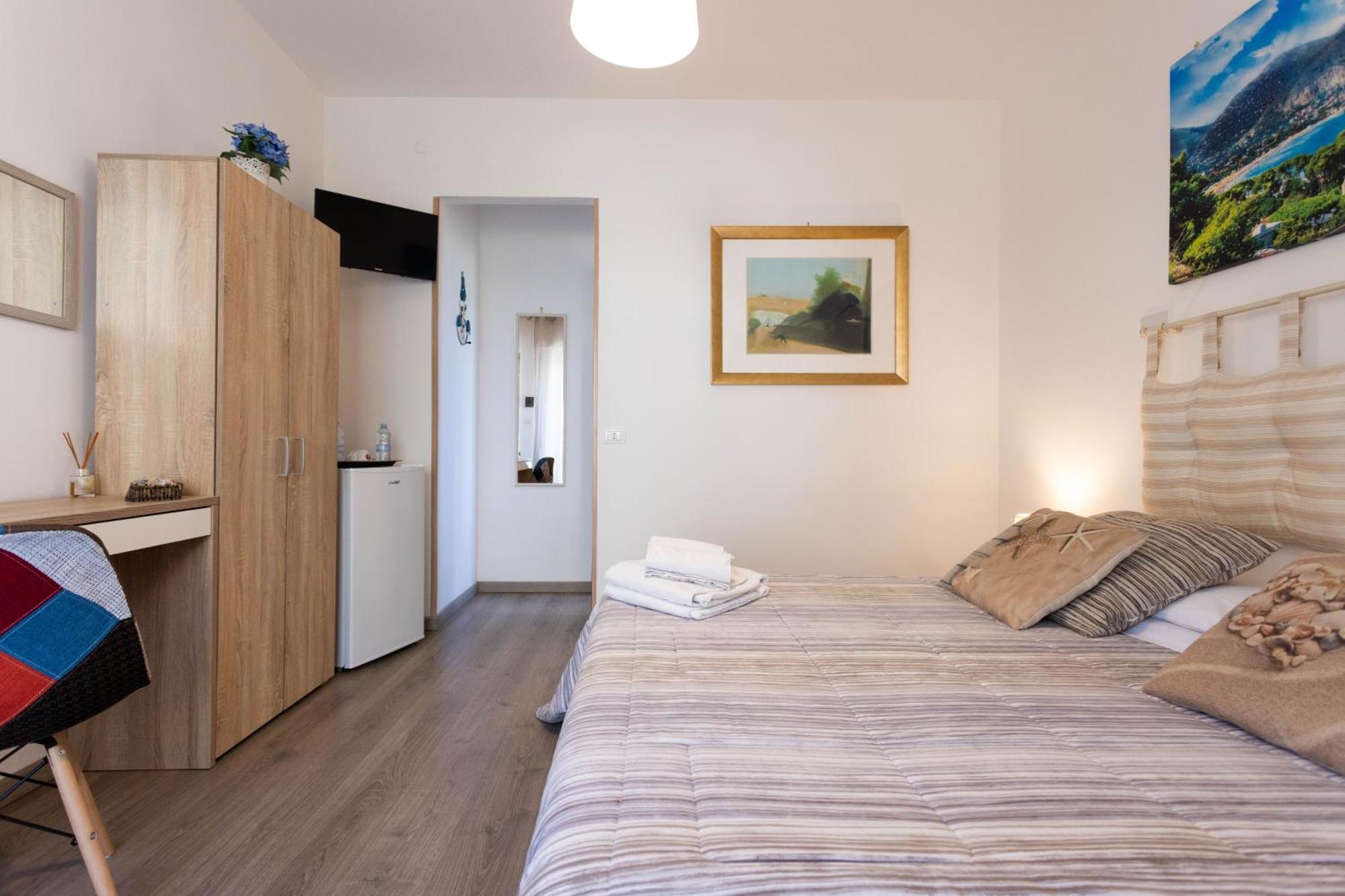 Mondello House Eraclea Hotel Екстериор снимка